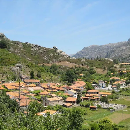 Refugio Da Geira Holiday home Campo do Geres